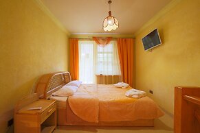 Tropicana Park Country Club