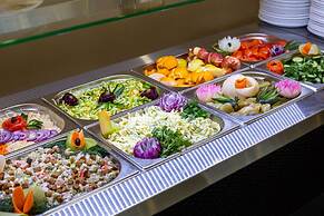 Tropicana Park Country Club