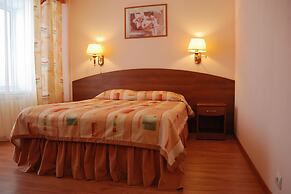 Tropicana Park Country Club