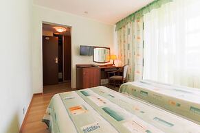 Tropicana Park Country Club