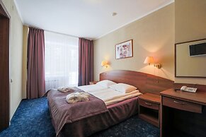 Tropicana Park Country Club