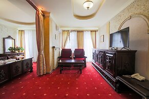 Tropicana Park Country Club