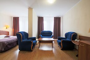 Tropicana Park Country Club