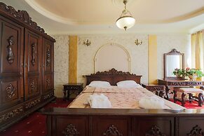 Tropicana Park Country Club