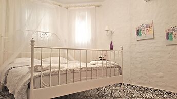 Kekik Alacati Otel Mayko