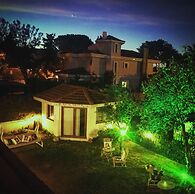 Kekik Alacati Otel Mayko