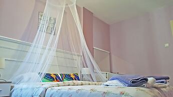 Kekik Alacati Otel Mayko