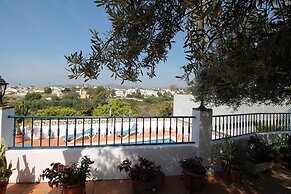 1003 Villa Cornocalejo