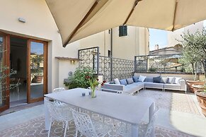Luxury Apartment in Central Florence