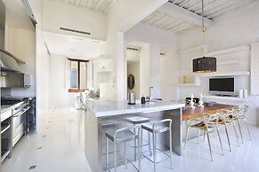 Luxury Apartment in Central Florence