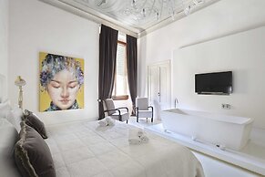Luxury Apartment in Central Florence