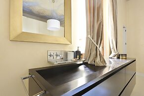 Luxury Apartment in Central Florence