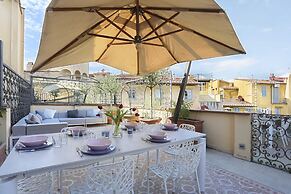 Luxury Apartment in Central Florence