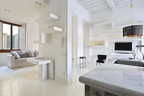 Luxury Apartment in Central Florence