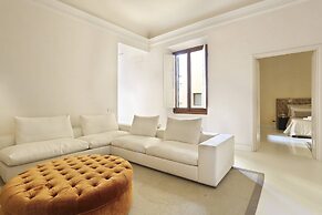 Luxury Apartment in Central Florence