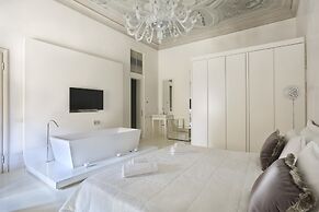 Luxury Apartment in Central Florence
