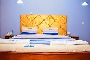 Vienna Woods Holiday Inn Limited