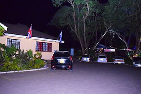 Vienna Woods Holiday Inn Limited