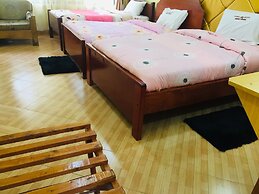 Vienna Woods Holiday Inn Limited