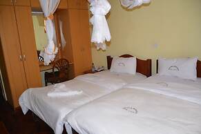 Vienna Woods Holiday Inn Limited