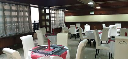 Vienna Woods Holiday Inn Limited
