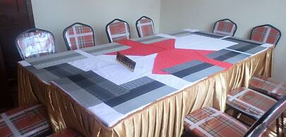 Vienna Woods Holiday Inn Limited