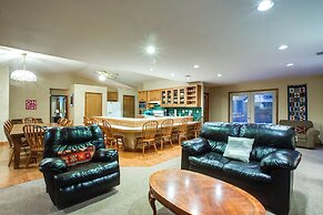 29SL - Hot Tub - Sauna - BBQ - Shuffle Board - Sleeps 11