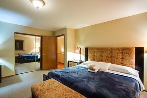 29SL - Hot Tub - Sauna - BBQ - Shuffle Board - Sleeps 11