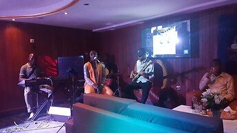 Résidences hôtelières Micheline et Emile, Bastos