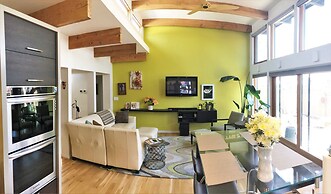 Modern In The Woodbury District 3 Bedroom Home by Redawning