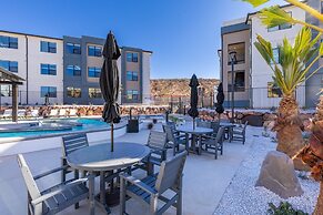 The At Coral Springs Resort 3 Bedroom Apts