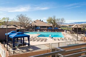 2 At Bloomington Country Club 3 Bedroom Apts by RedAwning