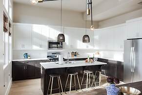 2 At Bloomington Country Club 3 Bedroom Apts by RedAwning