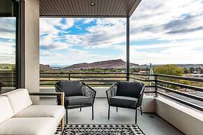 2 At Bloomington Country Club 3 Bedroom Apts by RedAwning