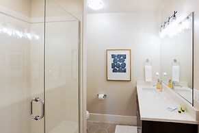 2 At Bloomington Country Club 3 Bedroom Apts by RedAwning