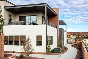 2 At Bloomington Country Club 3 Bedroom Apts by RedAwning