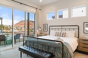 4 At Bloomington Country Club 3 Bedroom Apts by RedAwning