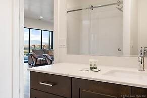 4 At Bloomington Country Club 3 Bedroom Apts by RedAwning