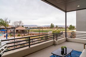 4 At Bloomington Country Club 3 Bedroom Apts by RedAwning