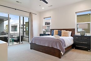 4 At Bloomington Country Club 3 Bedroom Apts by RedAwning