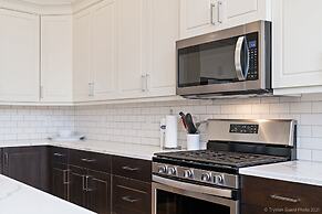 4 At Bloomington Country Club 3 Bedroom Apts by RedAwning