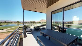 8 At Bloomington Country Club 3 Bedroom Apts by Redawning