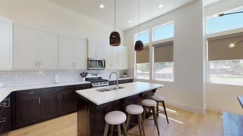 8 At Bloomington Country Club 3 Bedroom Apts by Redawning