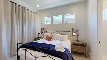 8 At Bloomington Country Club 3 Bedroom Apts by Redawning