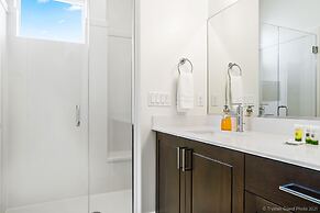 6 At Bloomington Country Club 3 Bedroom Apts by Redawning