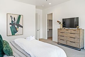 6 At Bloomington Country Club 3 Bedroom Apts by Redawning