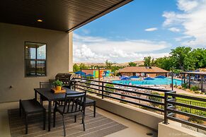 6 At Bloomington Country Club 3 Bedroom Apts by Redawning