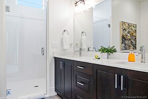 6 At Bloomington Country Club 3 Bedroom Apts by Redawning