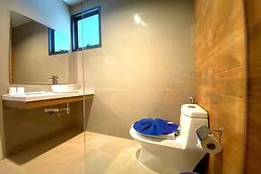 The Thames Pool Access Resort SHA+