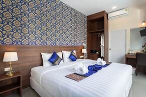 The Thames Pool Access Resort SHA+